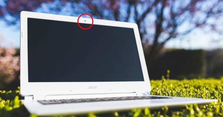 Jeśli masz laptopa to zaklej w nim kamerę!