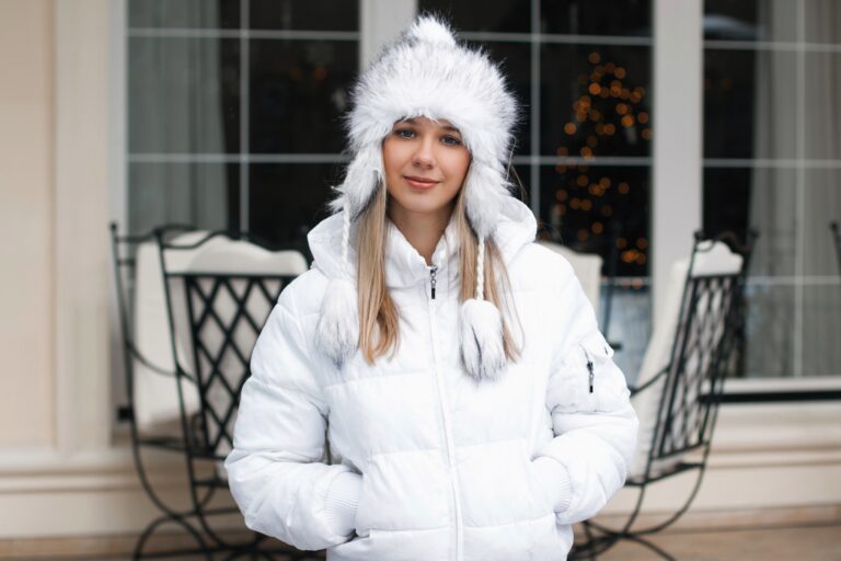 Jak wyprać zimową kurtkę, aby puch się nie zbił?