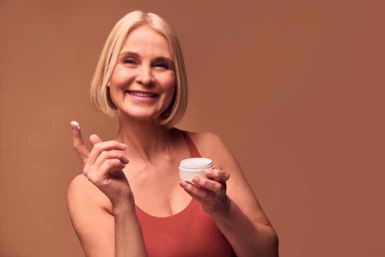 Domowy krem redukujący zmarszczki wokół ust