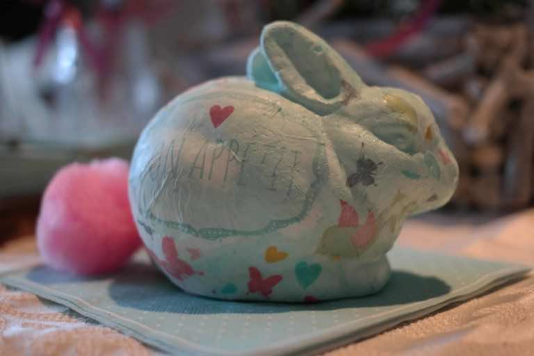 Wielkanocne inspiracje last minute – sztuka decoupage