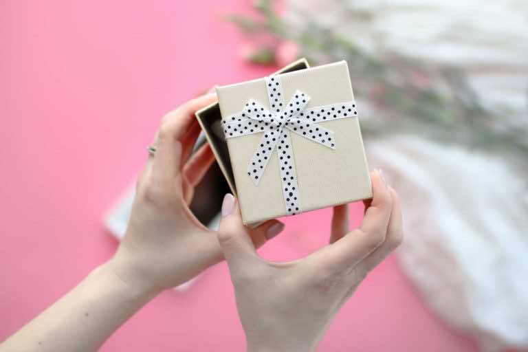 3 najlepsze pomysły na prezent {nie kosztują wiele, ale kiedy ostatnio je „wręczyłaś”?