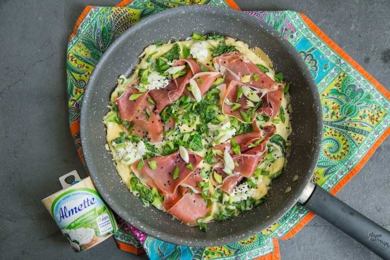 JAK ZACZĄĆ ZDROWO SIĘ ODŻYWIAĆ? + KILKA PRZEPISÓW NA LEKKIE DANIA Z ALMETTE.