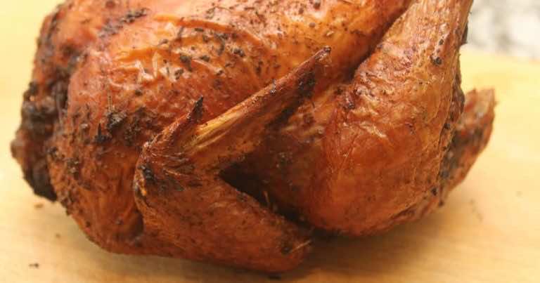 Ściągasz skórkę z kurczaka? Przeczytaj to, a więcej tego nie zrobisz!