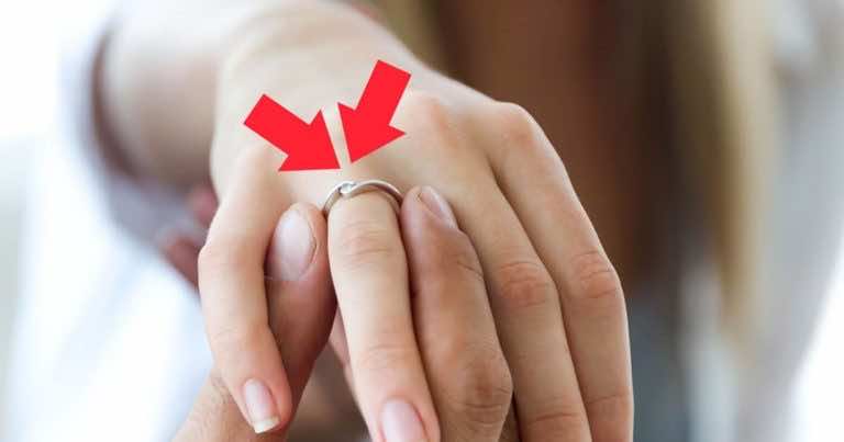 Czy wiesz dlaczego obrączka noszona jest na 4 placu? Zobacz, a być może to Cię zaskoczy!