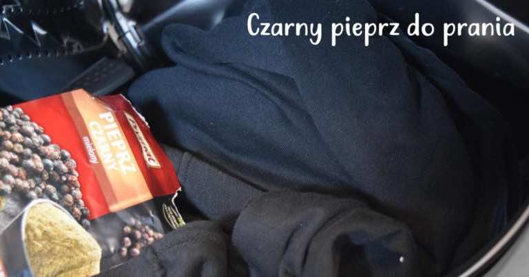 Dlaczego niektórzy ludzie wrzucają czarny pieprz do swoich pralek?