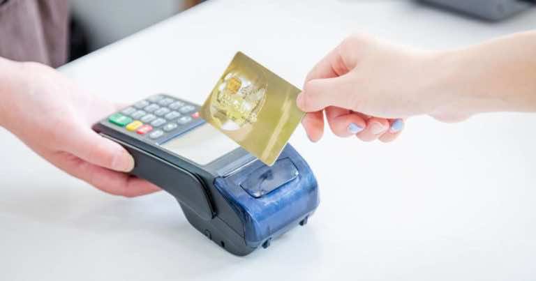 Nowa metoda oszustów wykorzystujących terminale płatnicze. Nie dajcie się oszukać!