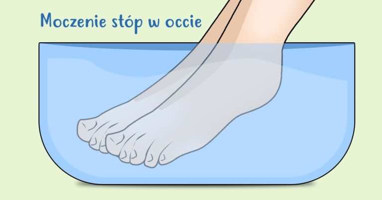 Zacznij moczyć swoje stopy w occie jabłkowym. Efekt cię zaskoczy!