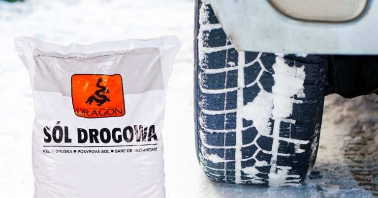 Dlaczego zimą warto wozić w bagażniku sól drogową?