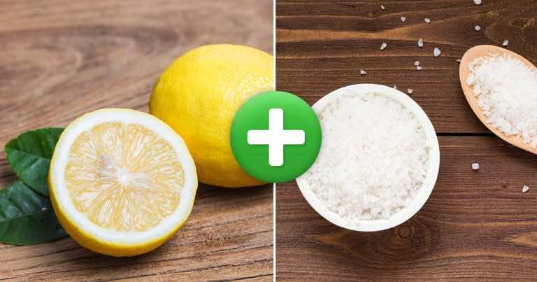 Przekrój cytrynę na pół. Posyp solą i postaw w kuchni na blacie. Zobacz dlaczego warto to zrobić!