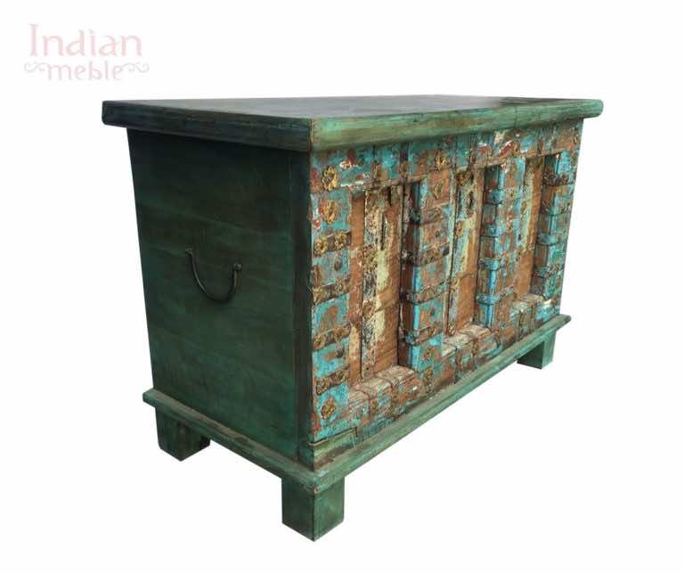 Meble z drewna mango