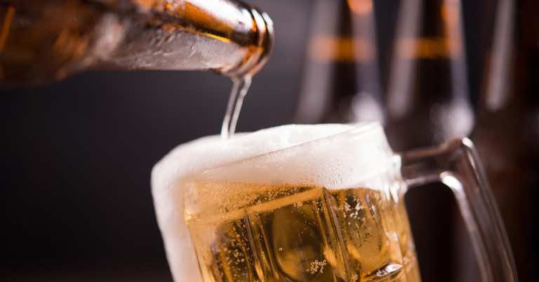 Czy w pracy można pić piwo bezalkoholowe?