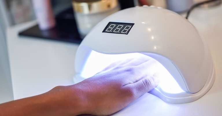 Czy lampy UV do paznokci są szkodliwe?