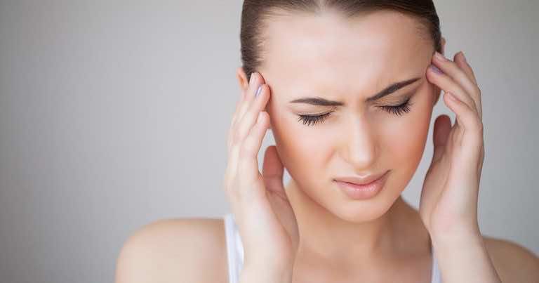 Domowy napar, który łagodzi ból głowy