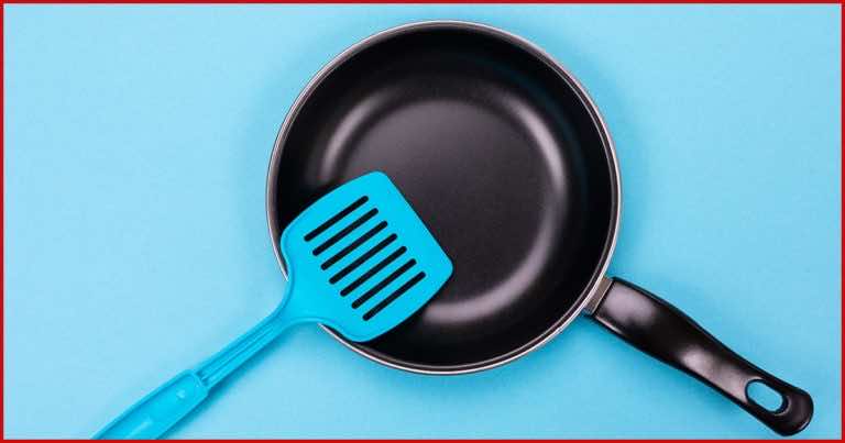 Korzystasz z plastikowych akcesoriów do gotowania? Naukowcy radzą tego nie robić!