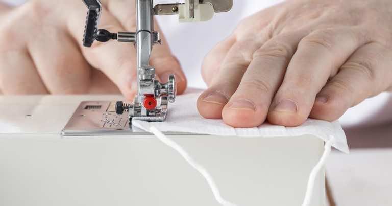 Jak czyścić maseczkę, którą zrobiliśmy samodzielnie