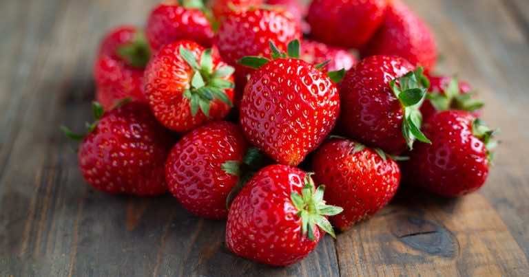 Robaki w truskawkach? Oto jak ich się pozbyć!