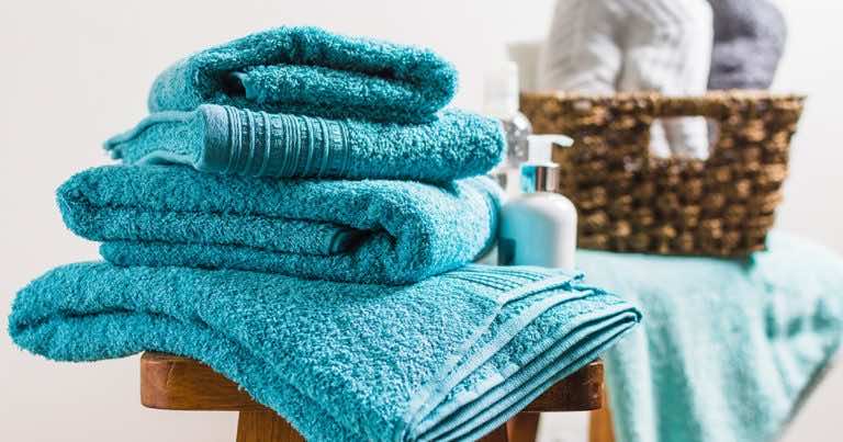 Co zrobić aby ręczniki były miękkie po praniu?