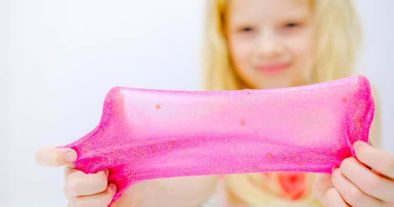 UOKiK ostrzega przez SLIME! Czy Twoje dziecko ma tę zabawkę?