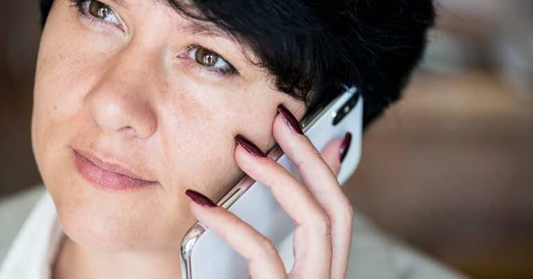 Uważajcie, oszuści znów dzwonią. Nie należy oddzwaniać!