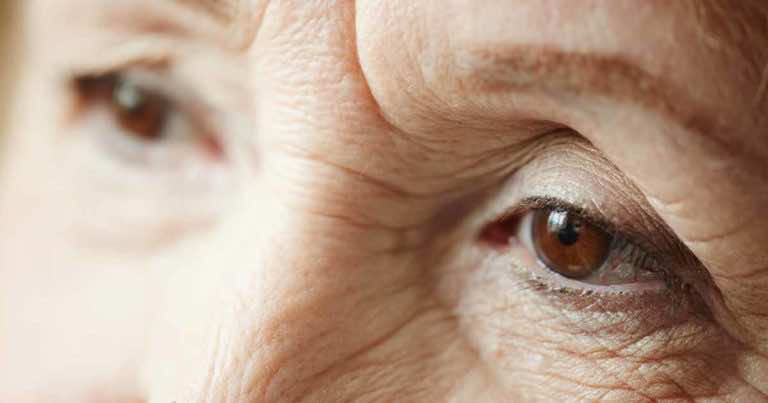 Jak zapewnić seniorom bliskość w czasie epidemii