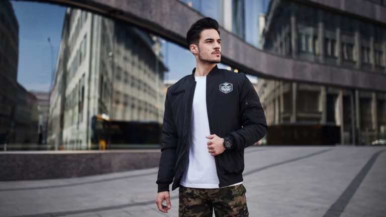 Wiosna tuż tuż! Czas na wiosenną męską kurtkę!