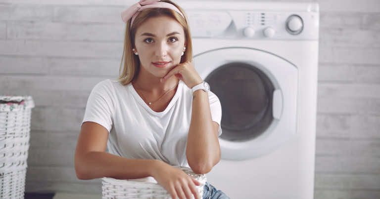 Wejście do pralni z łazienki czy z korytarza?