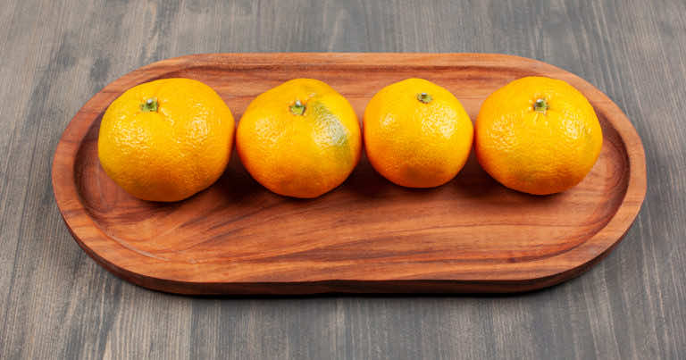 Już zawsze będziesz obierać mandarynki i pomarańcze w ten sposób!