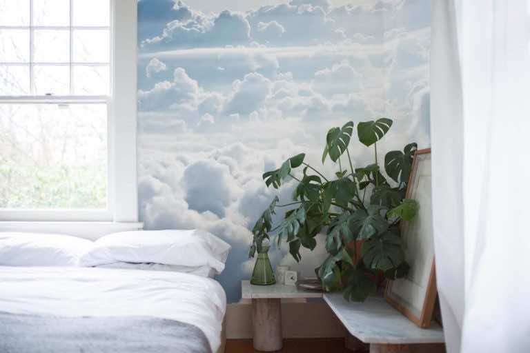 Fototapety do sypialni – jakie kolory i motywy pomogą ci zasnąć?