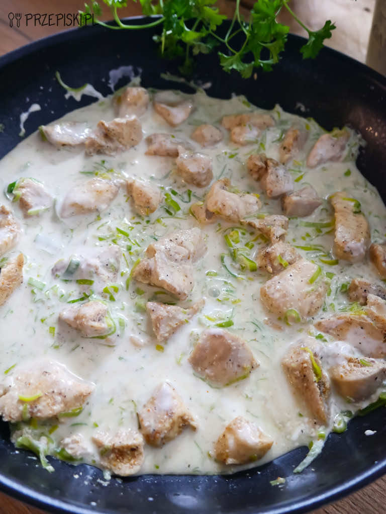 Kurczak w sosie porowym