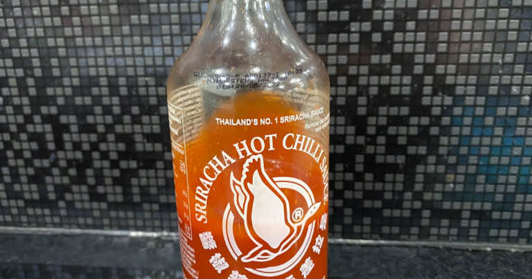 Jak przechowywać sos Sriracha?