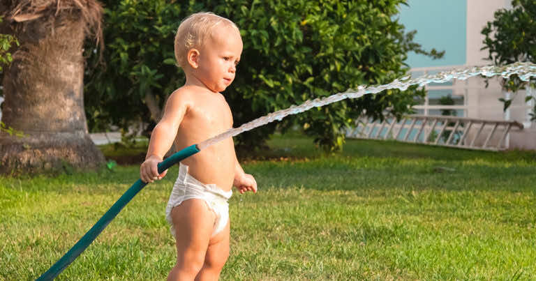 Czego nie robić podczas upałów w ogrodzie?