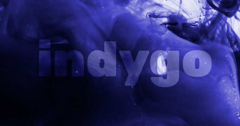 Indygo – kolor w którym się zakochasz. Z czym go łączyć, jak wykorzystać?