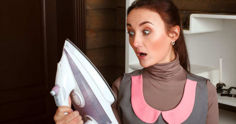 Jedna prosta sztuczka, dzięki której wyczyścisz żelazko