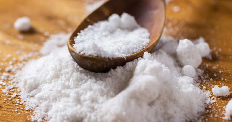 Zobacz, do czego może przydać się sól w łazience!
