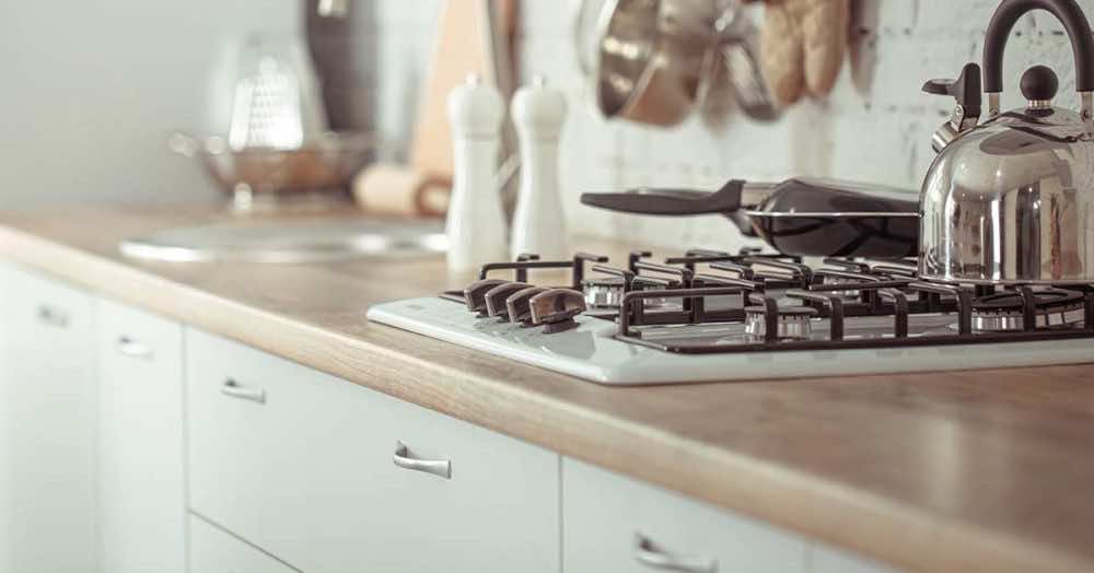 Blaty kuchenne – jak dopasować je do szafek w kuchni?