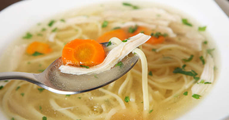 Co zrobić, aby rosół nie skisł?