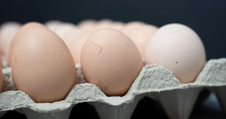 To najlepszy sposób, aby sprawdzić bez rozbijania czy jajko jest świeże