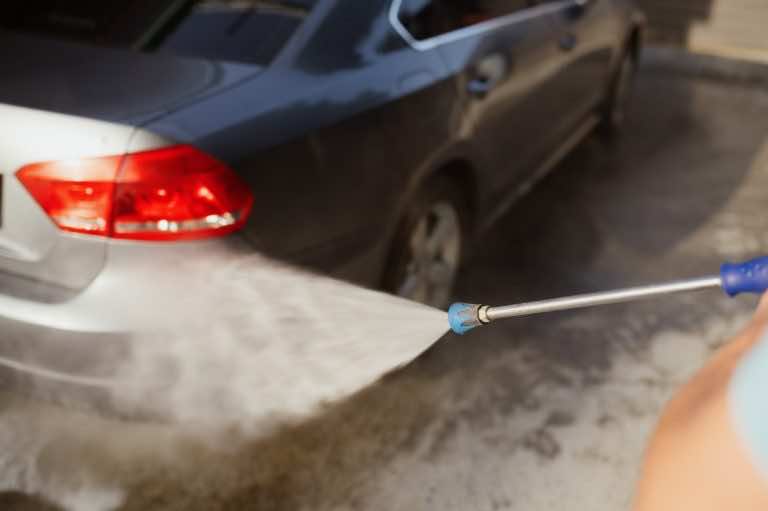 Jaką myjkę ciśnieniową wybrać?