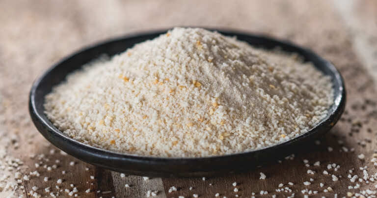 Nie masz bułki tartej do panierki? Możesz ją zastąpić tymi produktami.