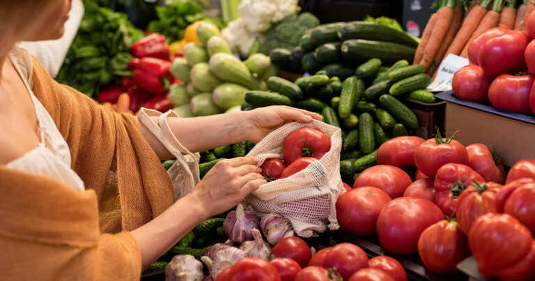 Na co zwrócić uwagę kupując pomidory?