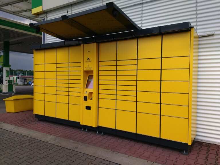 Czy w Paczkomacie można zostawić upominek dla kuriera?