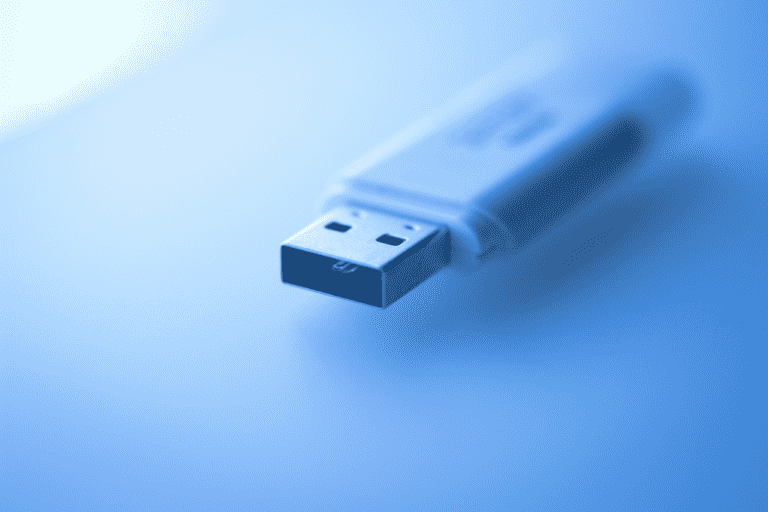 Pamięci masowe – sprawdź dostępne rodzaje dysków, kart i innych nośników