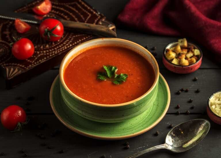 Jak zagęścić zupę pomidorową?