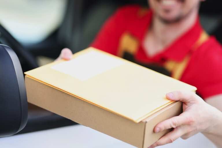 Dostajesz niezamówione paczki z Amazon? Zobacz, dlaczego i co zrobić