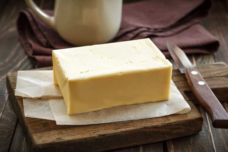 Zbyt twarde masło, aby je rozsmarować? Sprawdź ten trik z sitkiem!