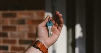 Pomysły na miejsce do ukrycia zapasowego klucza od domu lub mieszkania