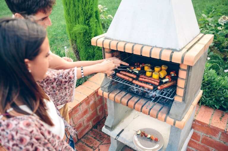 Grill zamknięty murowany