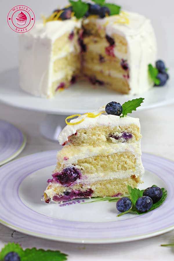 Torcik cytrynowo-borówkowy