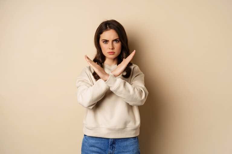 5 najbardziej kontrowersyjnych porad naszych babć — czy one faktycznie działają?