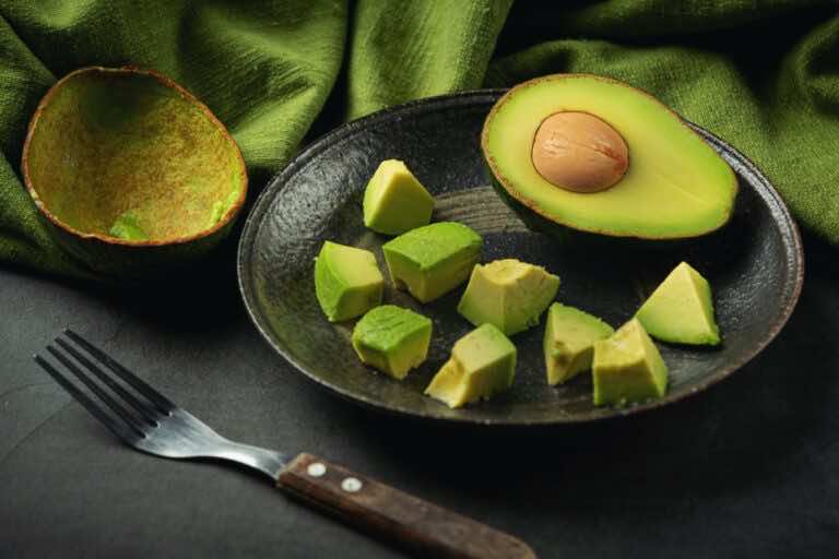 Jak mrozić awokado i ile może być przechowywane w zamrażarce
